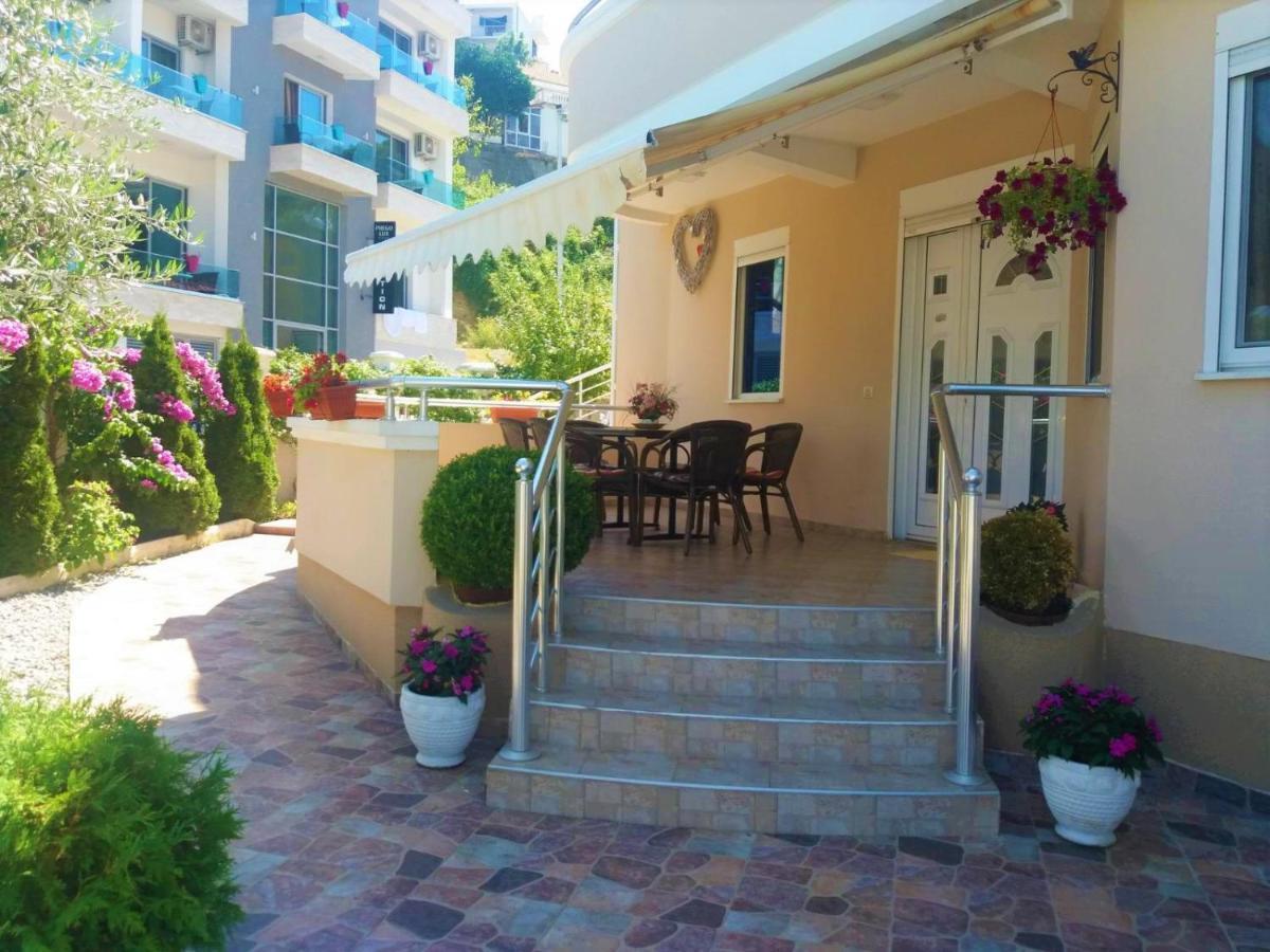 Apartmants Elisa Ulcinj Buitenkant foto