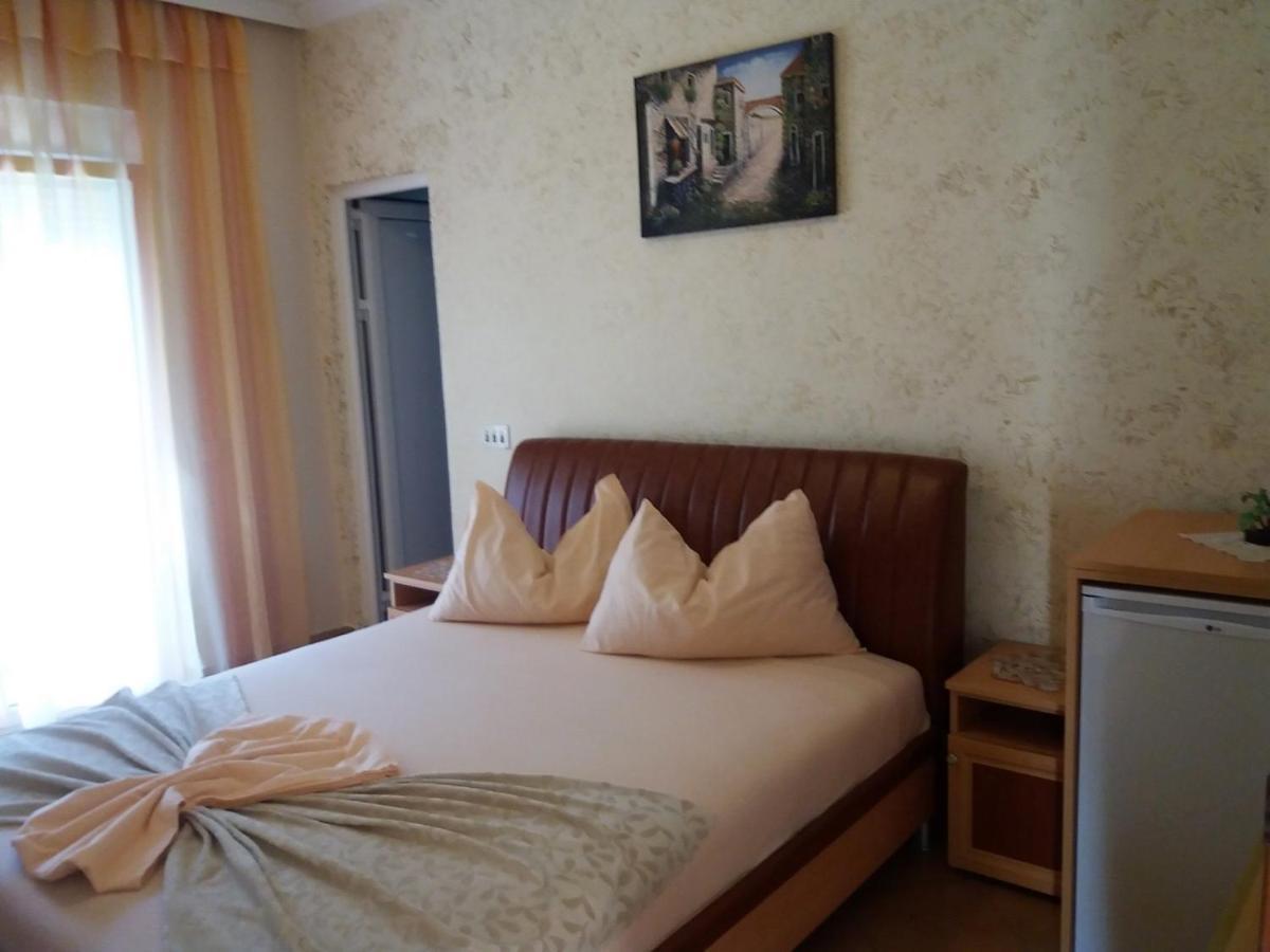 Apartmants Elisa Ulcinj Buitenkant foto