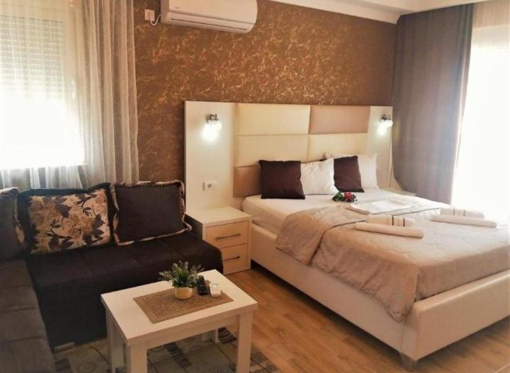 Apartmants Elisa Ulcinj Buitenkant foto