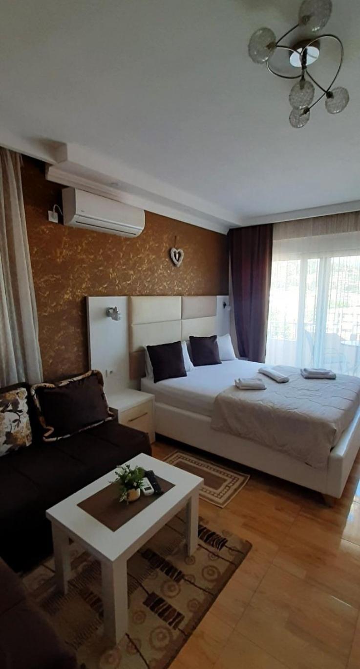 Apartmants Elisa Ulcinj Buitenkant foto