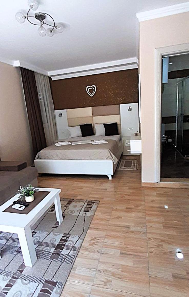 Apartmants Elisa Ulcinj Buitenkant foto