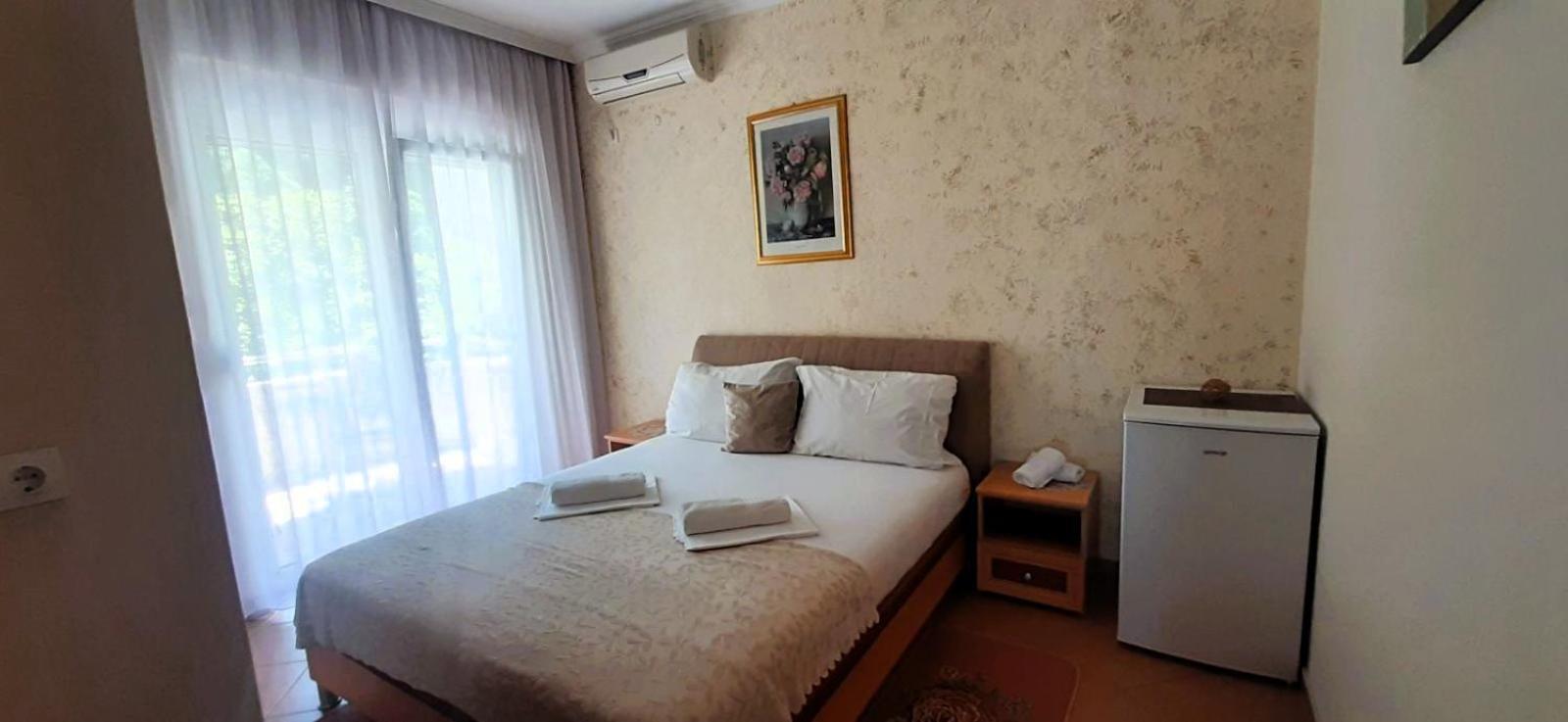 Apartmants Elisa Ulcinj Buitenkant foto